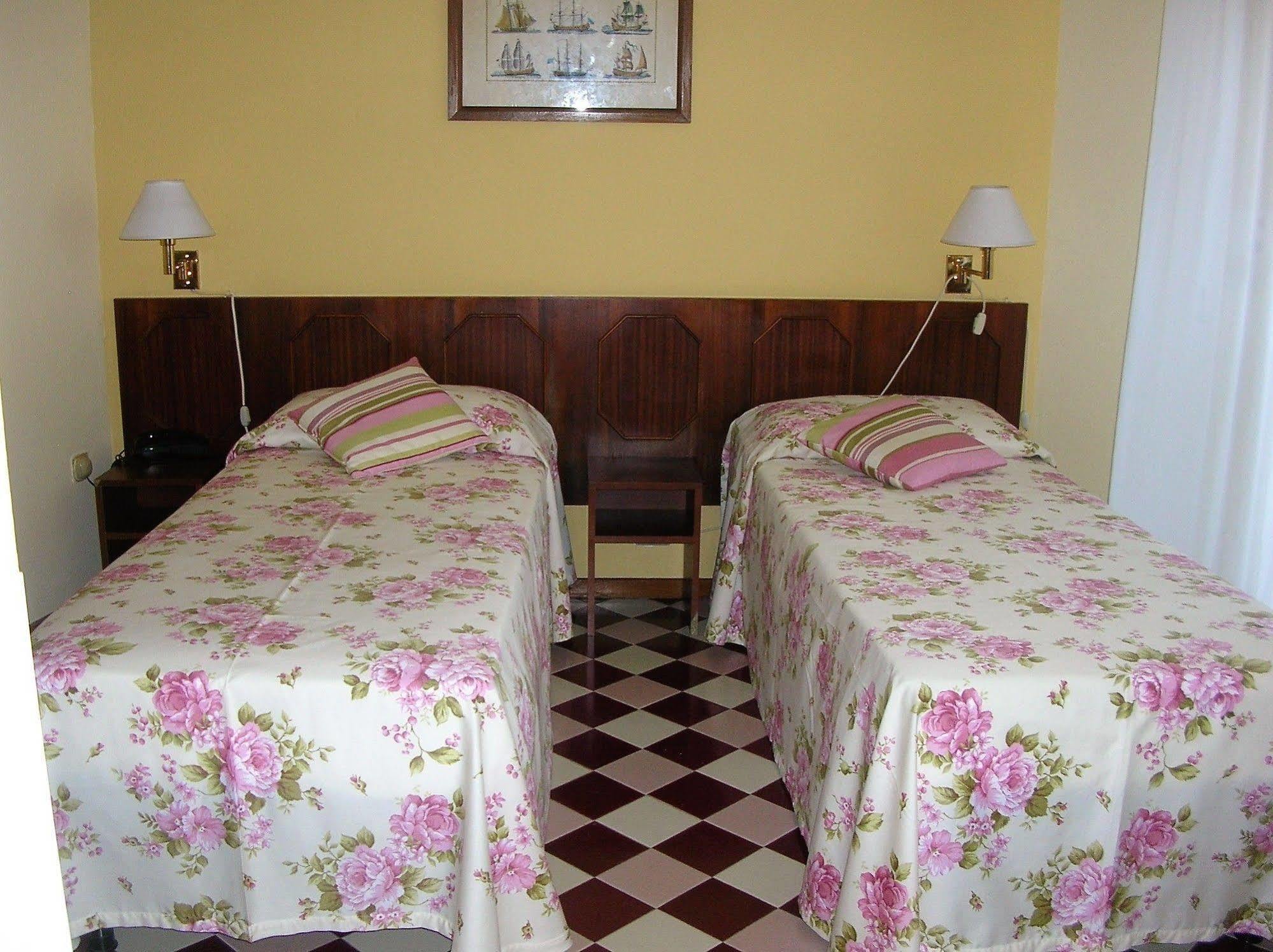 Hotel Della Punta Бордигера Экстерьер фото