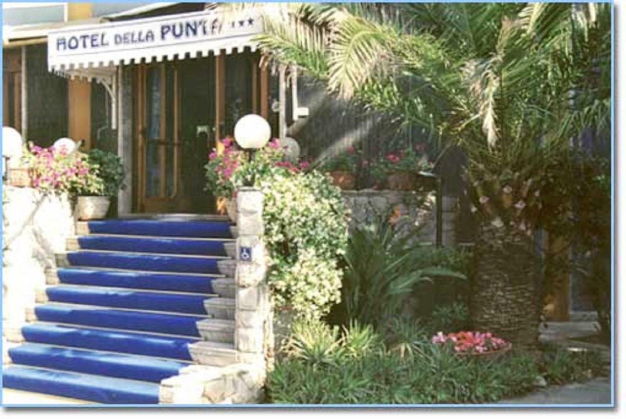 Hotel Della Punta Бордигера Экстерьер фото